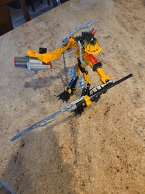 Lego Bionicle: Toa Hewkii - 8912 - No Canister Or Instructions