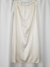 Vanity Fair Half Slip Women's Size XL 32" Style 11-717 