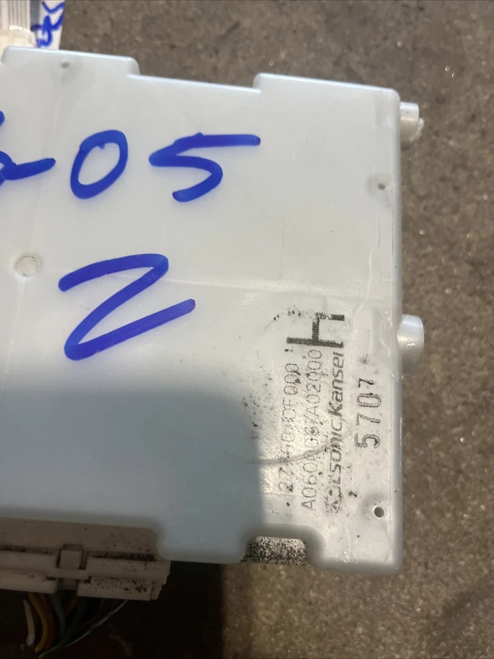 03 05 Nissan 350z OEM A/C heating climate control temperature switch Ecm - Image 2 of 3