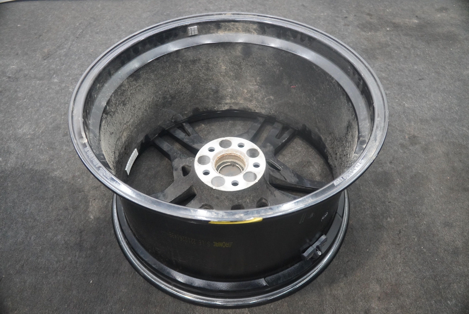Rear 20X11" 5 Slotted Spoke Black Wheel Rim 4S0601025AJ Audi R8 2021-23 *Note*