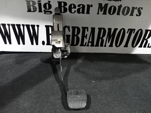 Nissan Primera Clutch Pedal Assy (C20401).
