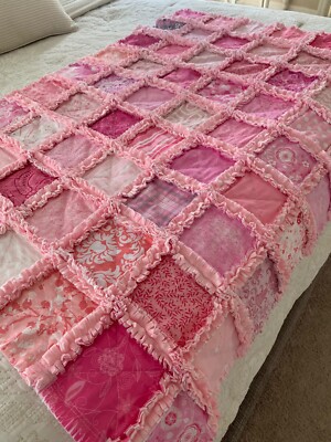Sweet Shabby Baby Girl Rag Quilt /pink /Chenille blanket/baby