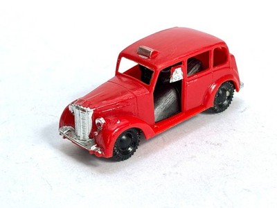 TAXI CAB AUSTIN FX3 LONDON PENCIL SHARPENER HONG KONG EMPIRE MADE PLASTIC 1:59