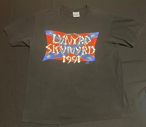 Vintage Lynyrd Skynyrd TOUR Tee XL T Shirt 1990s vintage concert t-shirt, vintage, size XL, single stitch, B+ condition