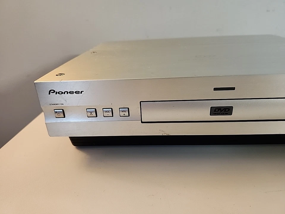 Pioneer DVD Center Unit HTZ-C7 / HTZ-7 VisionPlus Japan *As-is* For Parts - Image 2 of 4