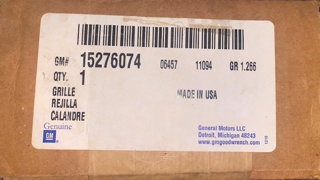 2005-2010 GM LOWER GRILLE (CENTER), NEW GENUINE OEM PART, PART NUMBER 15276074 - Image 4 of 4