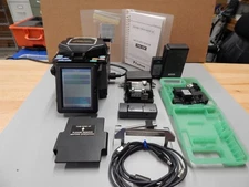 Fujikura FSM-30R12 Ribbon Fiber ARC Fusion Splicer w/ Case, Cleaver, Stripper