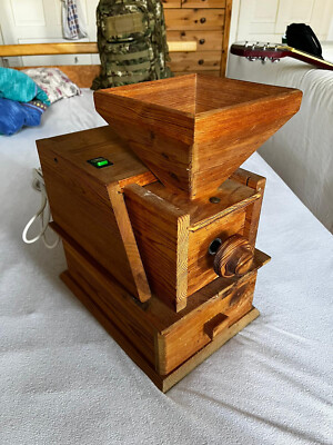 WIDU Volksmühle Mod. II aus Massivholz | Getreidemühle / Universalmühle