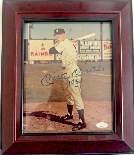 MICKEY MANTLE 1951 SIGNED 8X10 PHOTO CHERRY WOOD FRAMED NEW YORK YANKEES JSA LOA