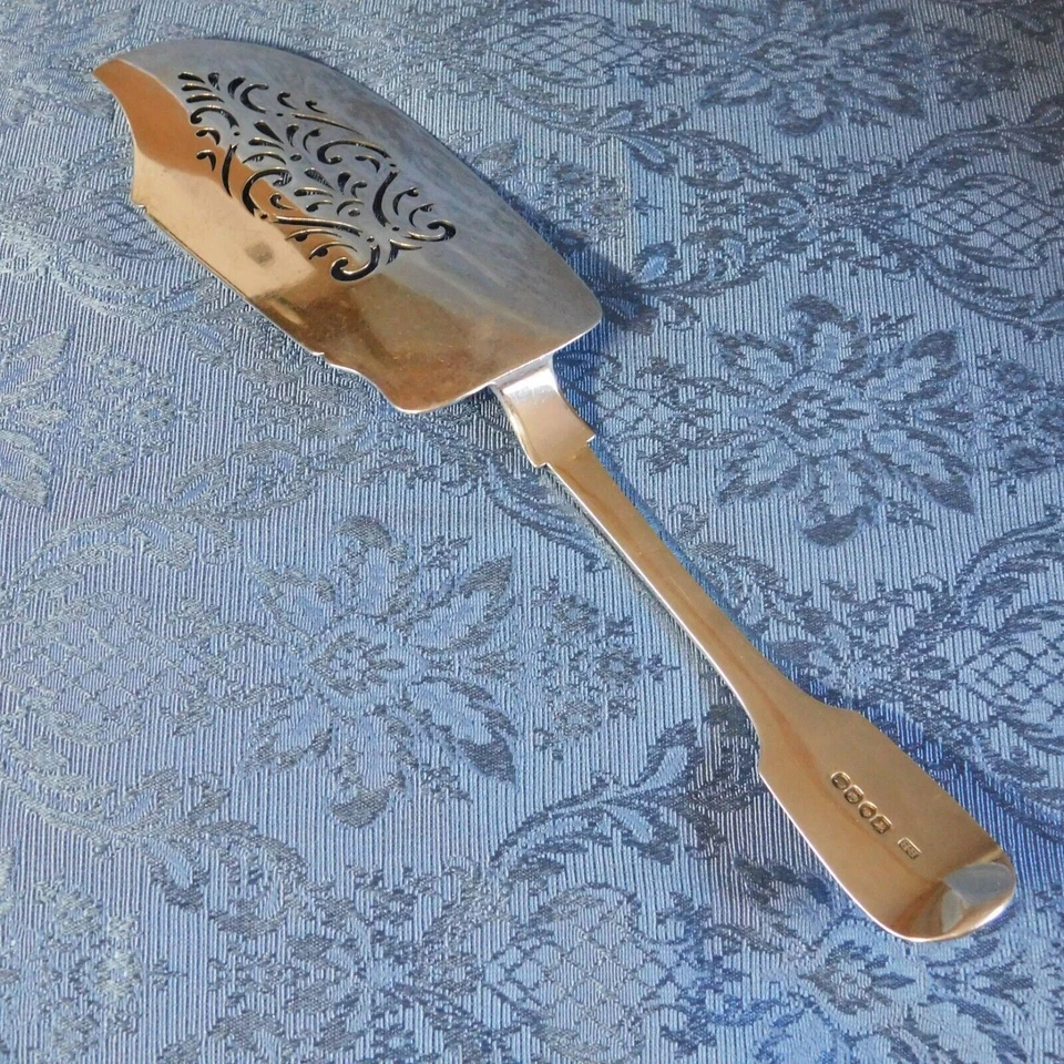 Servidor de peces inglés esterlina de 1800, georgiano, 140 gramos, Richard Britton, Londres Foto 3 de 4