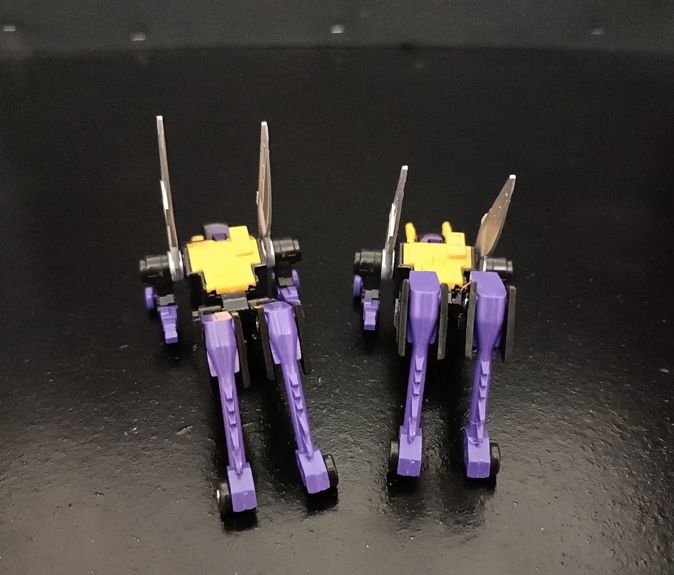 HASBRO 2023 TRANSFORMERS REISSUE INSECTICON KICKBACK LOT X2 NO ENERGON CUBES - Image 4 of 4