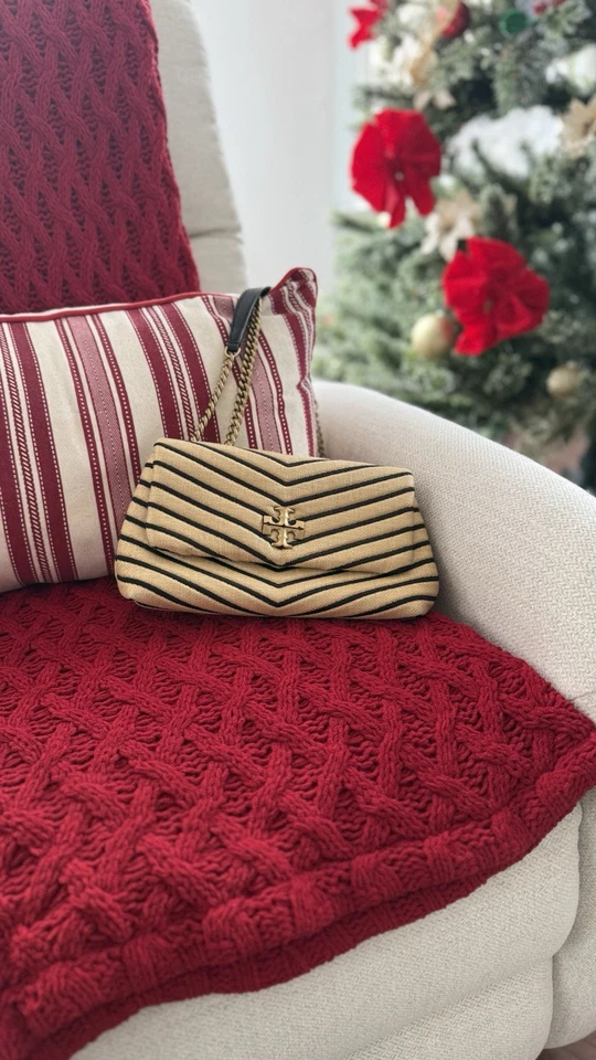 ⭐️ TORY BURCH KIRA SHOULDER BAG NATURAL & BLACK – ❤️❤️ USED ONCE⭐️🔥❤️ - Image 2 of 4