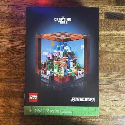 LEGO Minecraft The Crafting Table Collectible Video Game Building Set #21265