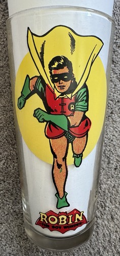 Vintage 1976 Pepsi Super Series Robin Pint Glass DC Comics Superhero Yellow Moon