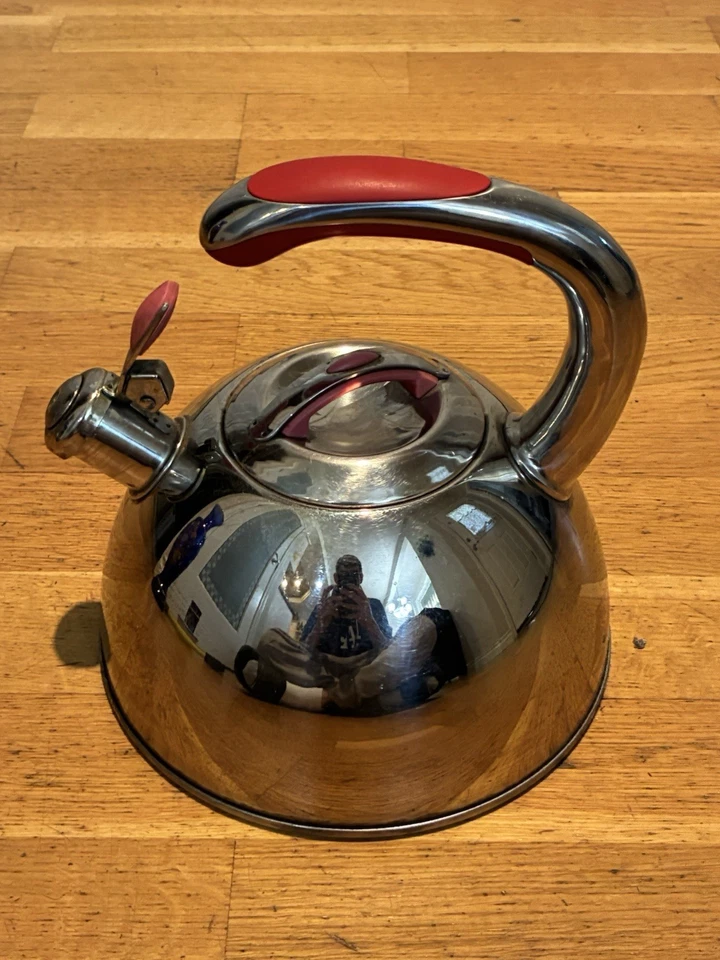 Professional Quality 2.9 Qt /2.7 L Whistling Tea Kettle Stovetop Stainless Steel - Image 3 of 4