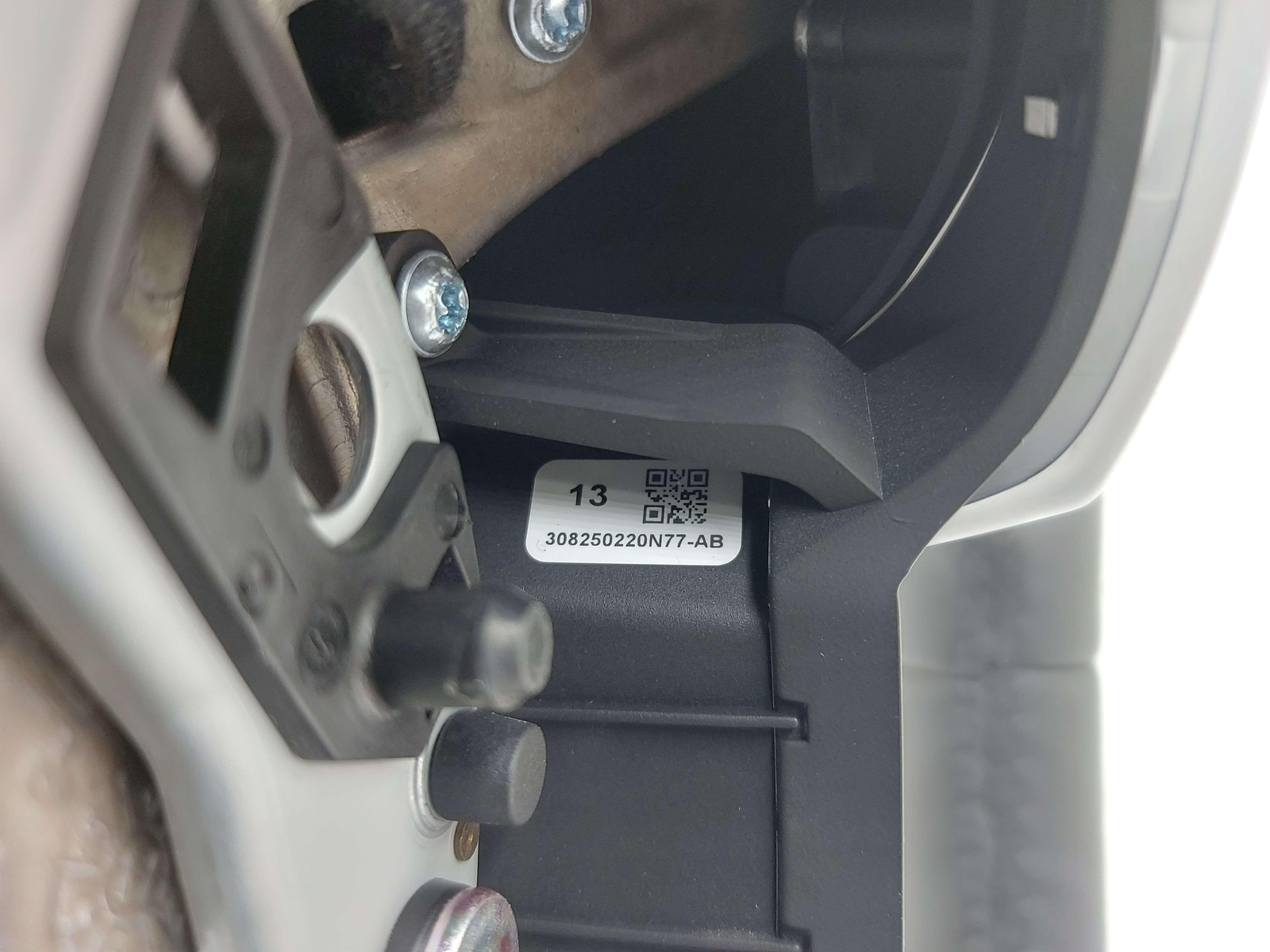15-19 BMW X6 Steering Wheel Black M Package Paddle Shifters 
