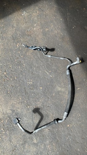 BMW 5er E60 E61 LCI 520D Kühlerleitung Klima Schlauch Leitung 9181825