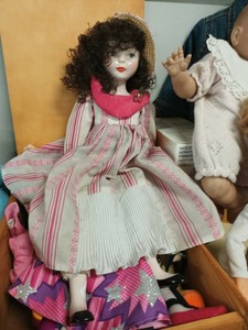 muñeca porcelana antigua