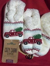 Kids NORTHEAST OUTFITTERS COZY CABIN HOLIDAY SLIPPERS - 10K-4 - Aloe Infuse NWT