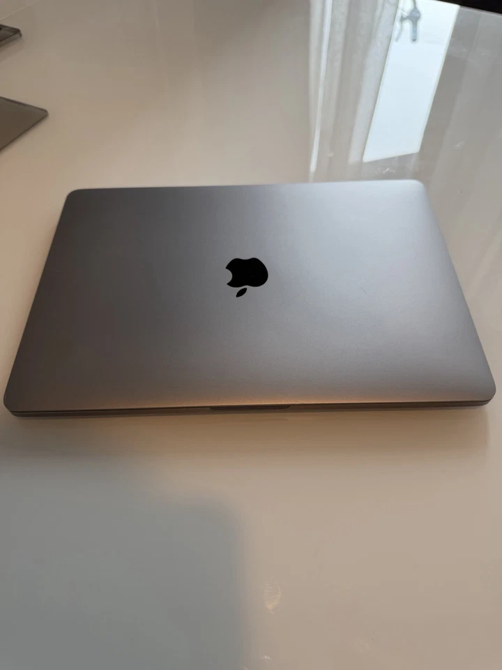 Apple MacBook Pro 13" 2017 · i5 · 16GB · 256GB, Foto 2 von 5