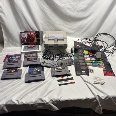 Super Nintendo SNES Original Console 2 Controllers 6 Games Mario World Zoop