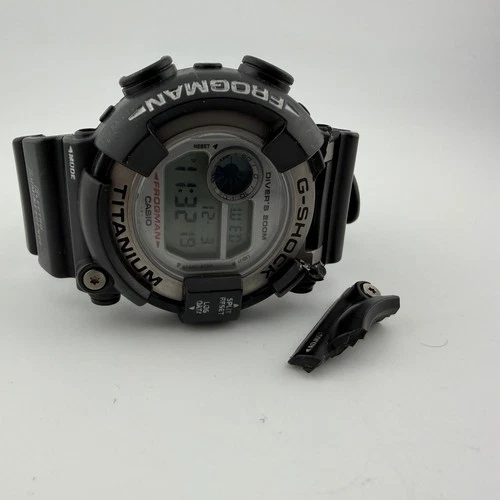 Vintage Casio G-Shock FROGMAN Titanium 200m DW-8200- 1294 Black Men's Watch Read
