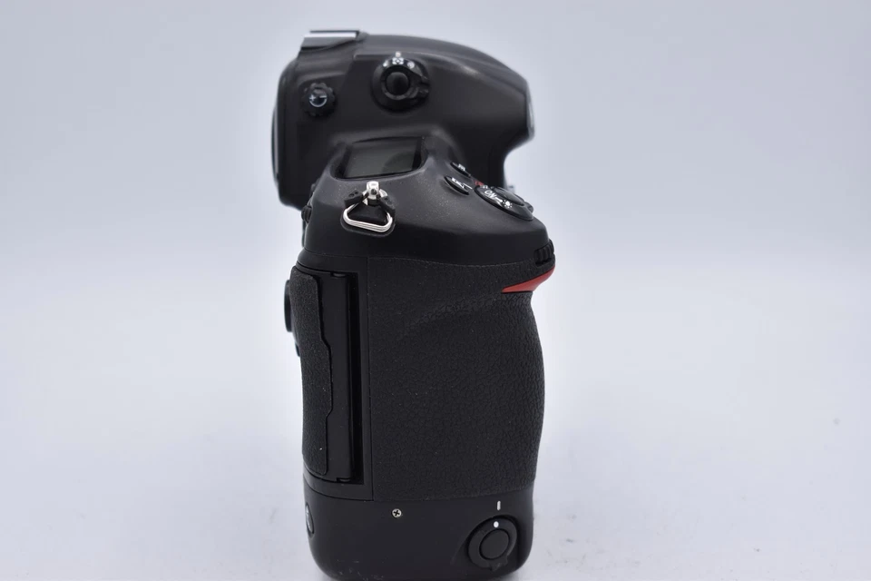 尼康 D3 数码单反相机机身 {1210 万像素}(带电池和充电器) — 第 4/4 张图片