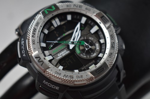 CASIO PRG280-1 (5415) ProTrek Twin Sensor Men's Analog/Digital Watch NEW BATTERY - Picture 3 of 8