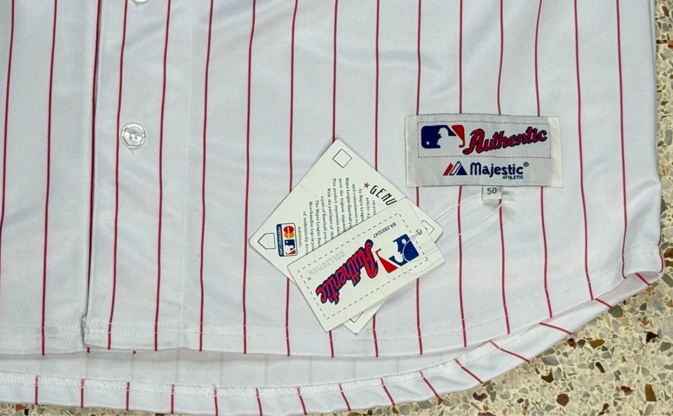 Majestic MLB Philadelphia Phillies #26 Chase Utley Baseball Jersey Size 50 - Image 4 of 4