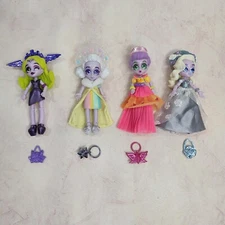 Set of 4 -Capsule Chix Surprise Fashion Dolls Outfits Shoes Jewelry 