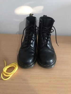 dr martens 38.5