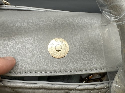 NEW Valentino Orlandi V-2012 Light Grey Quilted Handbag - Picture 10 of 11