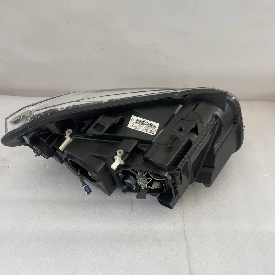 Faro de xenón HID para conductor izquierdo BMW X1 E84 2010-2015 Foto 3 de 4