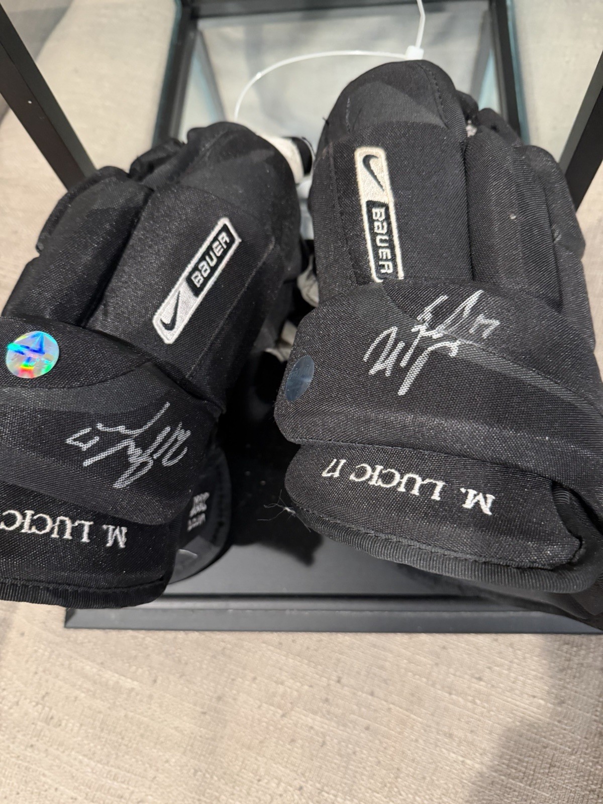 Milan Lucic Boston Bruins game used autographed hockey gloves