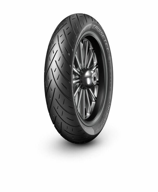 Pneu METZELER CRUISETEC 120/70 ZR 19 idéal pour les longs road trips et virées du week-end