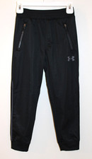 NWT Under armour Little Boys Black Cuffed Track Pants sz 5