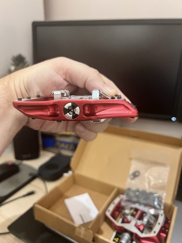 Nukeproof Horizon CL Cro-Mo DH Clipless Pedals β Red β Brand New - Picture 3 of 7