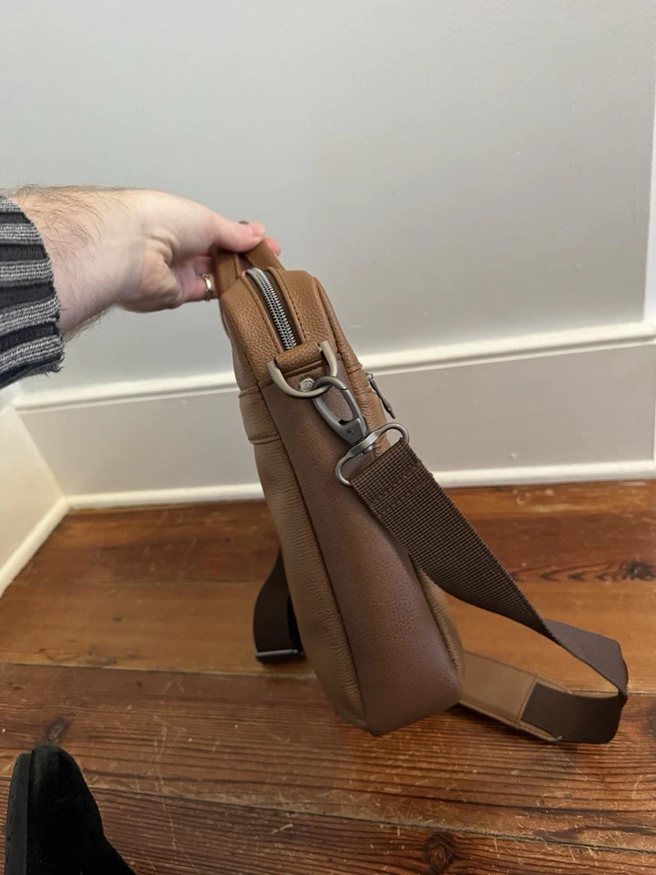 Nuevo Samsonite Clásico Cuero Calzoncillo Delgado, Marrón, Talla Única Estuche para Laptop Foto 3 de 4