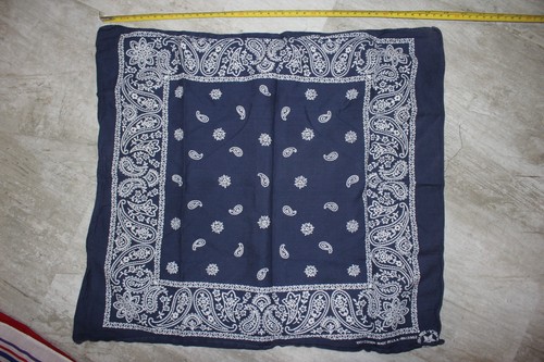 Vintage gemischtes Set mit 16 in den USA hergestellten Taschentüchern BANDANAS + Bonus, meist verschieden! ANSEHEN! - Bild 12 von 18