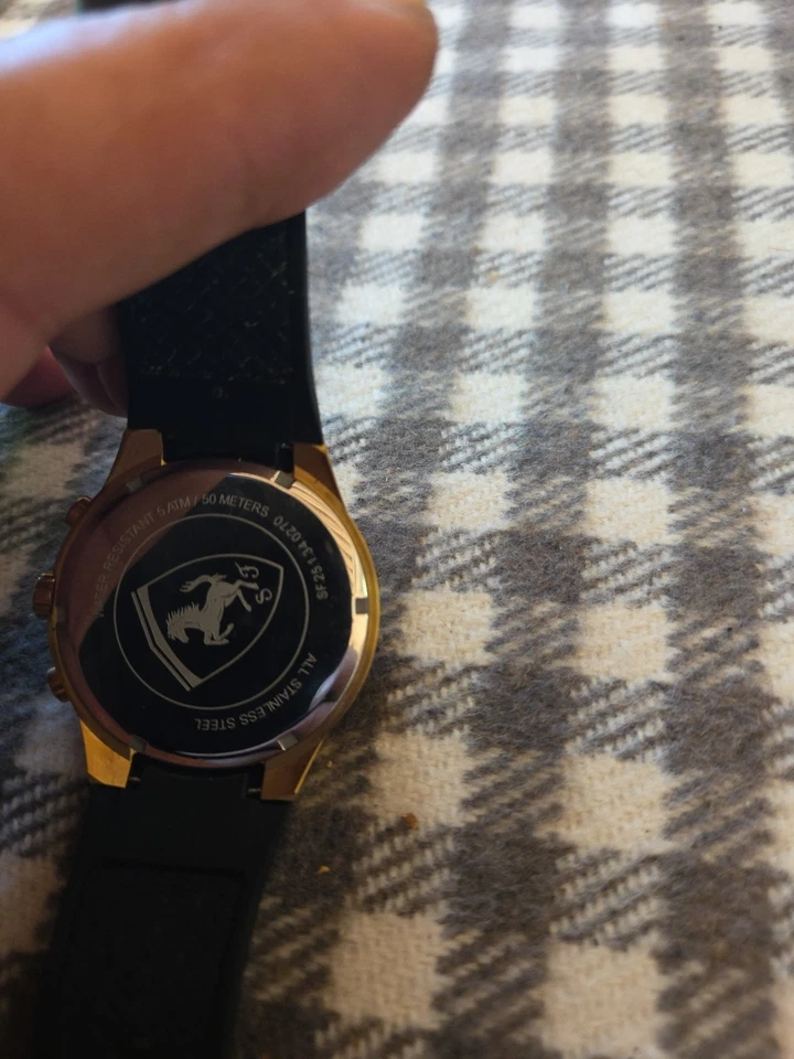 Reloj de pulsera Ferrari Race Day negro silicona batería fresca 8,5" para hombre Foto 4 de 4