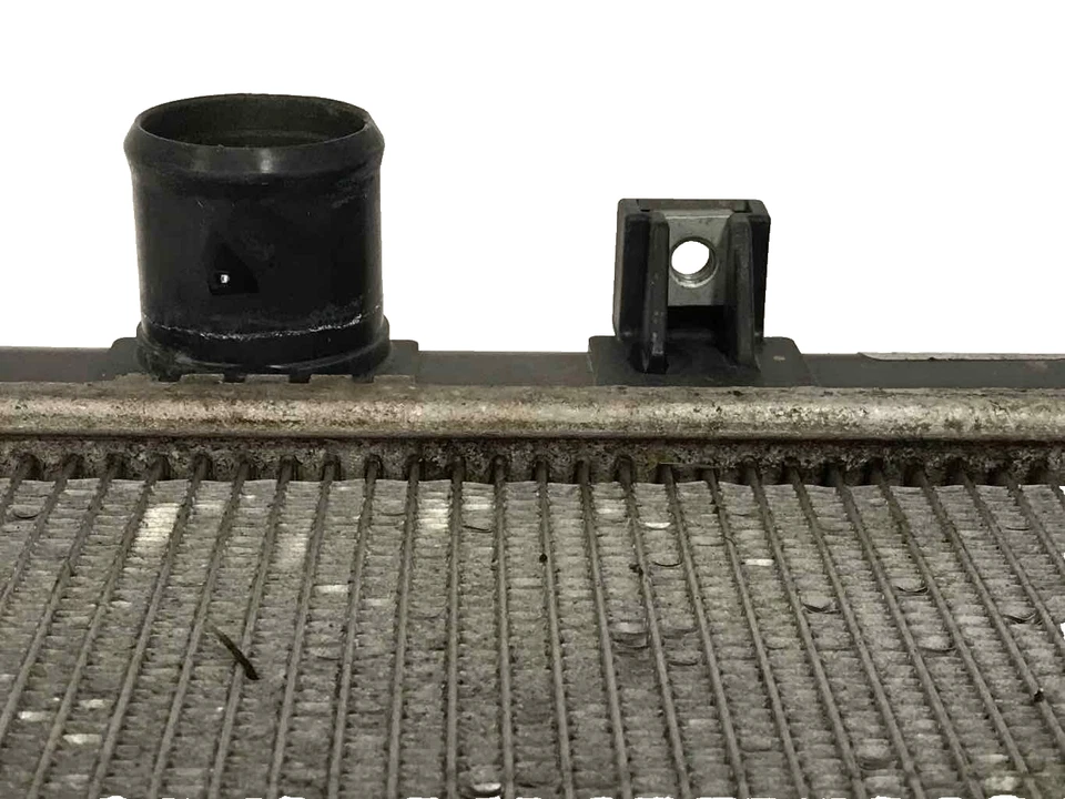 Radiador de transmisión MITSUBISHI RAIDER 2007 sistema de refrigeración de aluminio 3,7 L OEM Foto 4 de 4