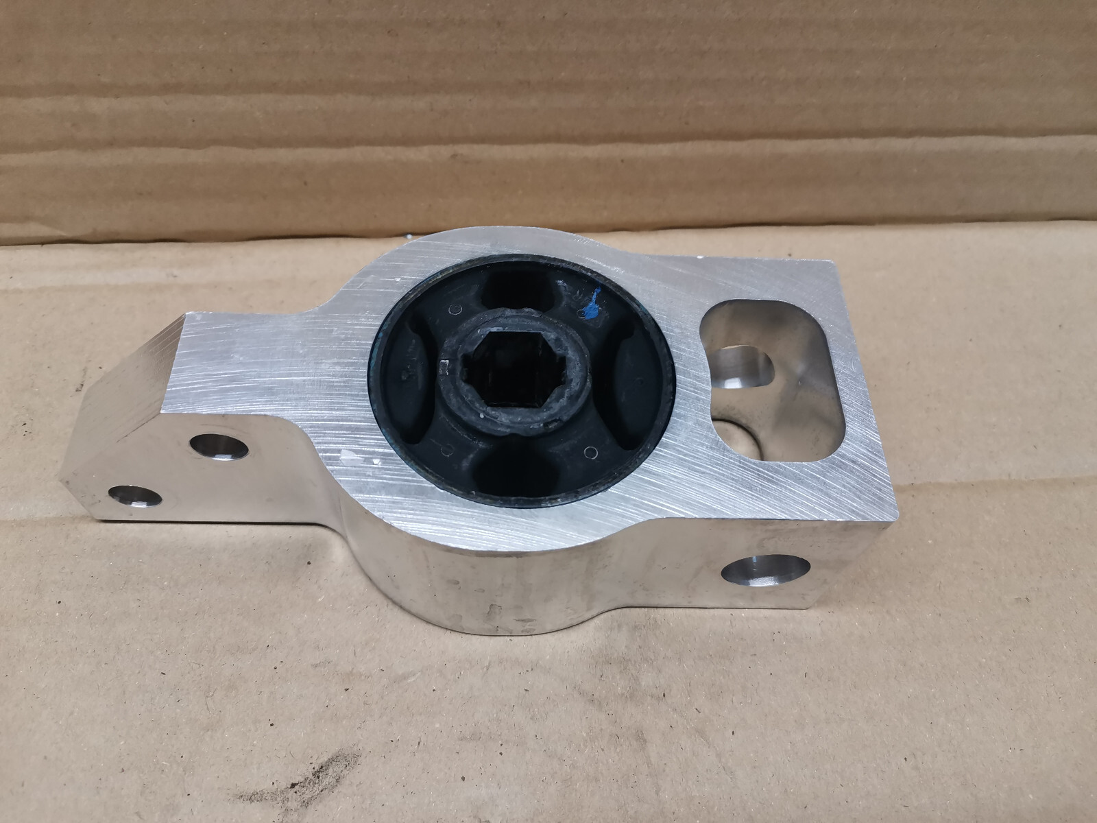 Bras de liaison avant anti-vibration pour Seat Alhambra 2 et Audi Q3 en acier forge
