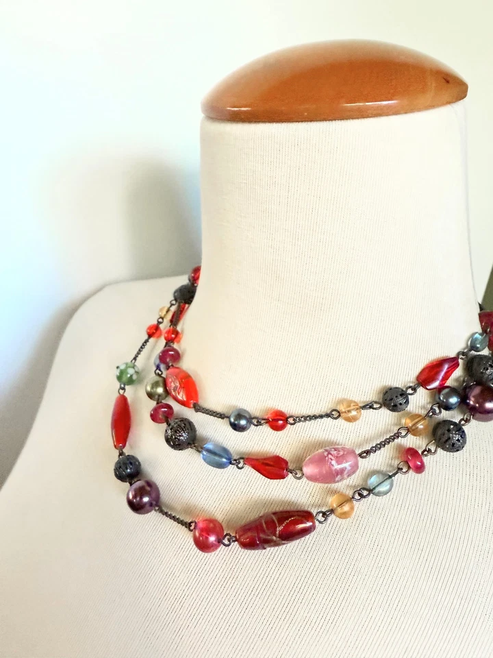 Vintage Avon SP triple-strand necklace colorful art glass acrylic metal beads - Image 2 of 4