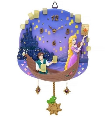 Disney Tangled Rapunzel Flynn Rider Leucht Wanduhr Romantisches Design