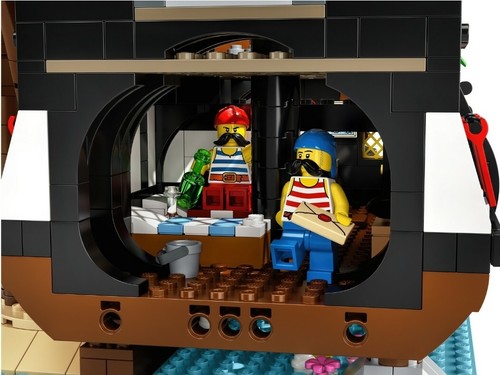 LEGO Piratas de Barracuda Bahía 21322 Ideas Capitán Barba Roja Barba Roja Barco Isla Naufragio - Imagen 9 de 12