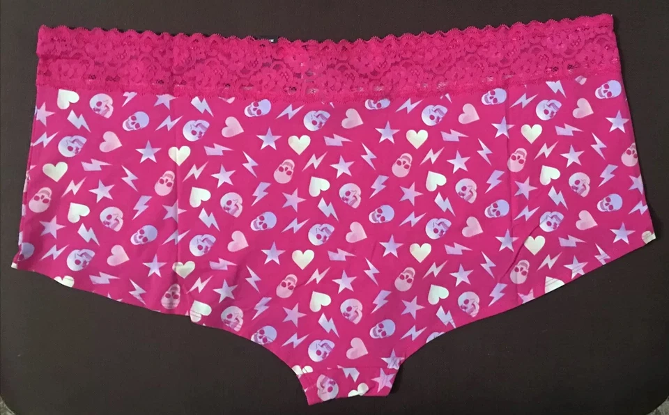 Women’s Torrid Skulls Hearts Stars Plus Size 6 Boyshort Panties Lace Waistband - Image 2 of 4