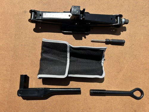 2015 2021 KIA SEDONA JACK, SPARE WHEEL TOOLS