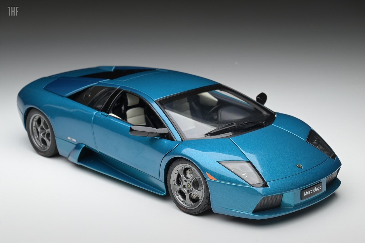 AUTOart 1/18 ランボルギーニ レヴェントン Reventon Amazon | AUTOart 1/18 ランボルギーニ レヴェントン グレー