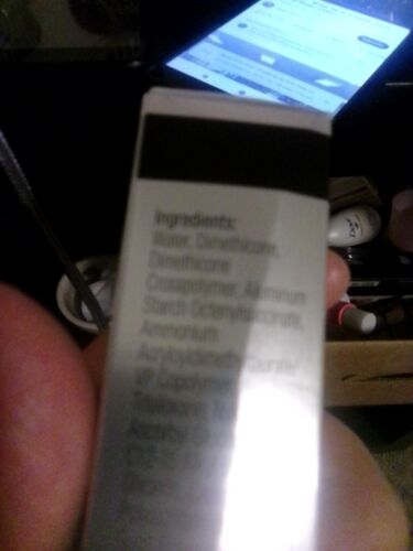 Neutrogena Rapid Tone Repair Retinol + Vitamin C Dark Spot Corrector 1oz SALE ๐ฅ - Picture 8 of 11