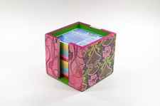 Zettelbox Rosa Frühling - Collage, Papierschnitt und Holz, signiert